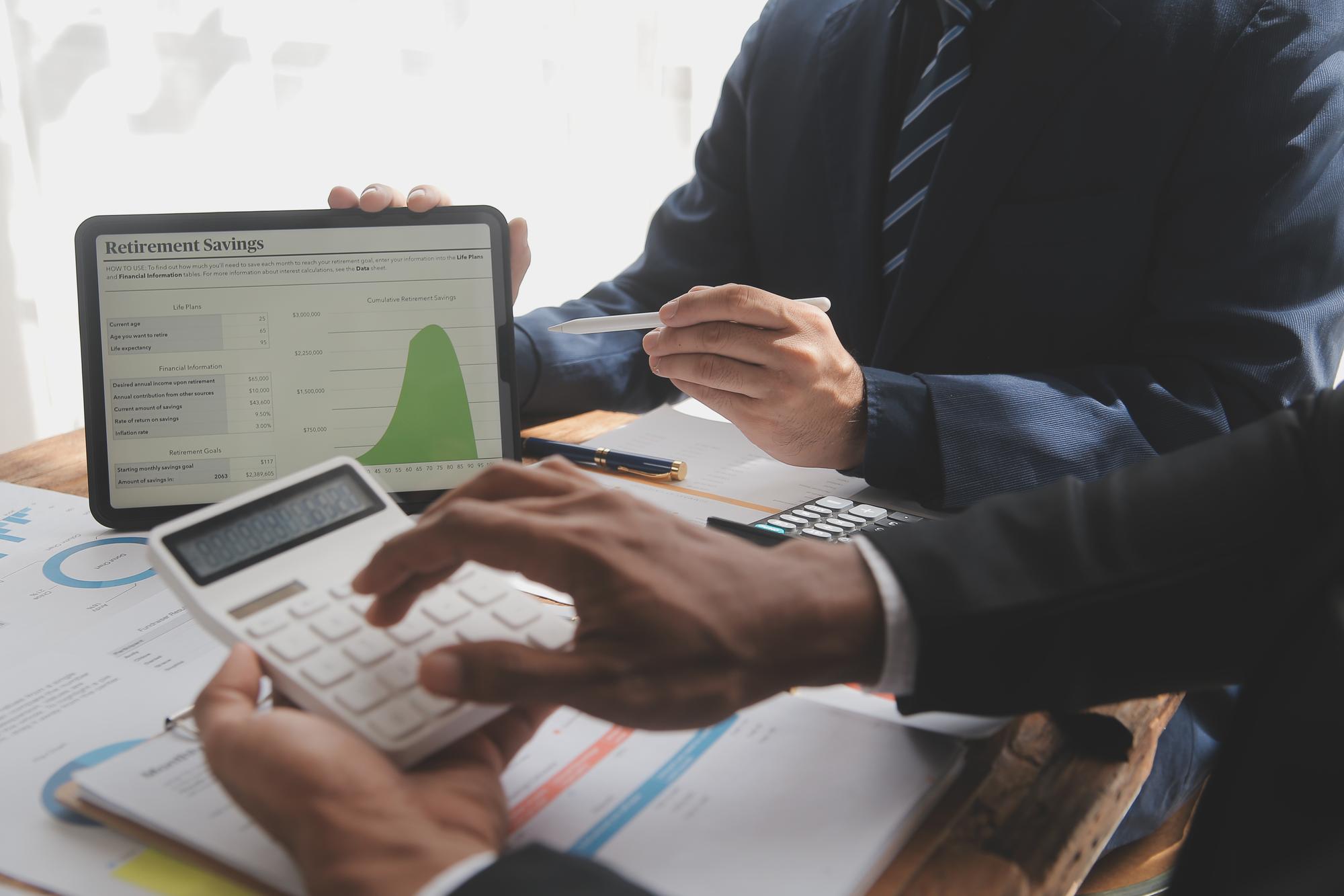 Gestão financeira e planejamento estratégico em consultoria corporativa